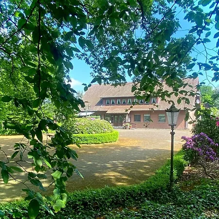 Jagdhaus Zu Amtern Rose Holdorf